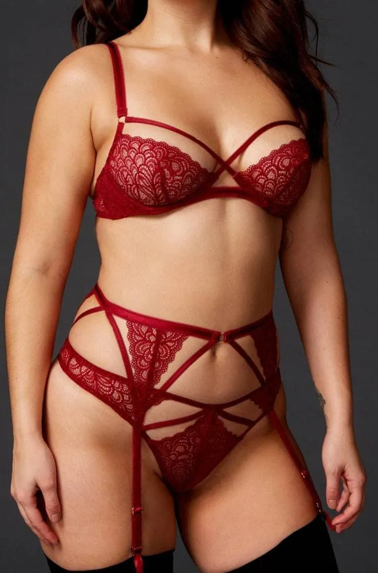 Karina Suspender Belt in Mulberry