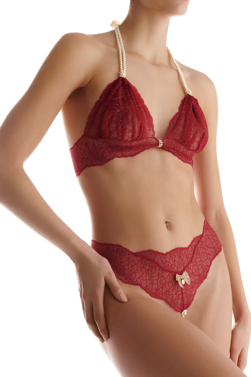 Sydney Daisy Single Pearl Thong in Red